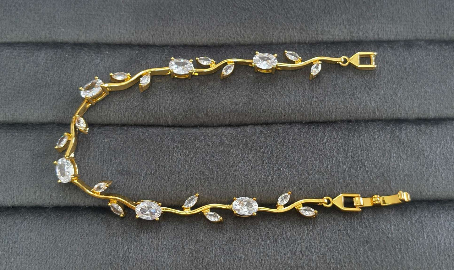 Anti Tarnish Bracelet Trendy Tulip Bracelet 18K Gold Plated