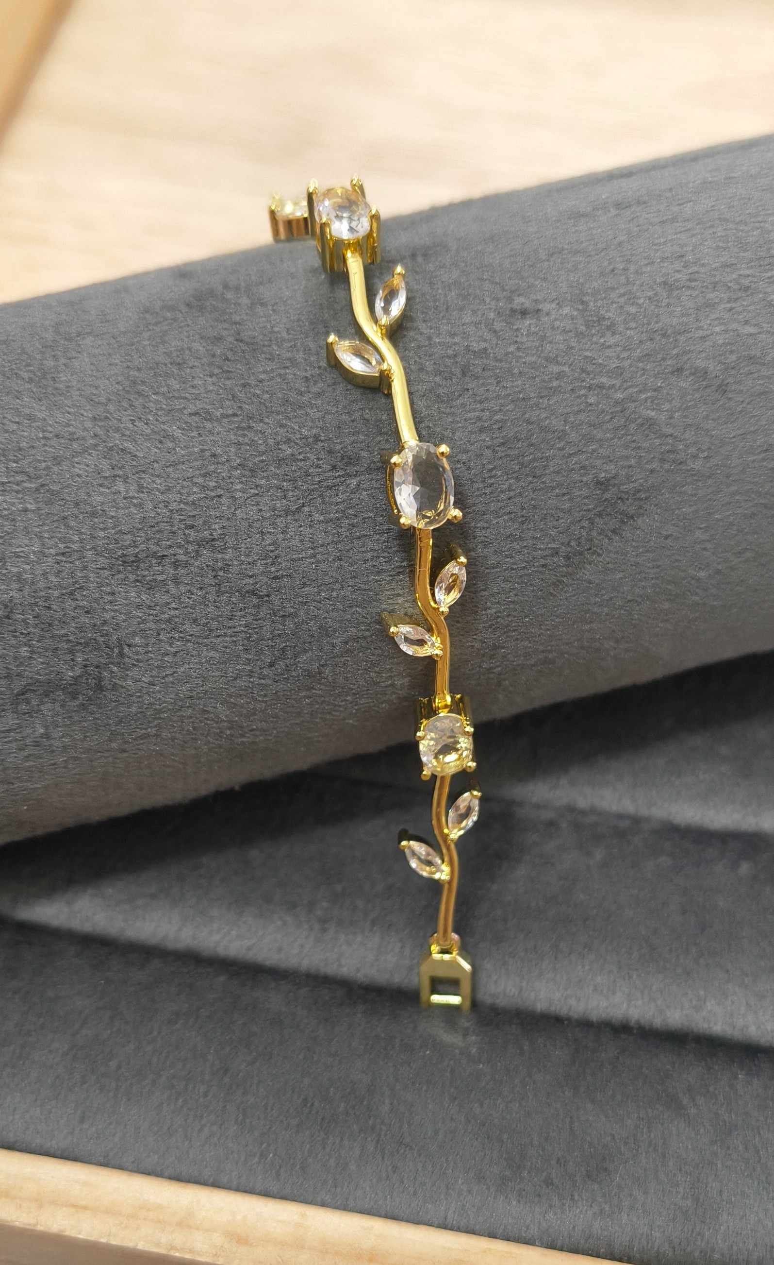 Anti Tarnish Bracelet Viral Tulip Bracelet 18K Gold Plated