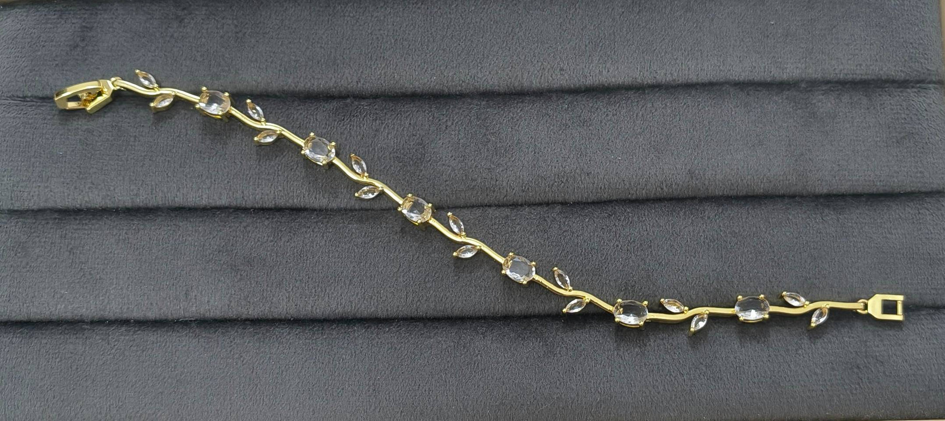 Anti Tarnish Bracelet Viral Tulip Bracelet 18K Gold Plated