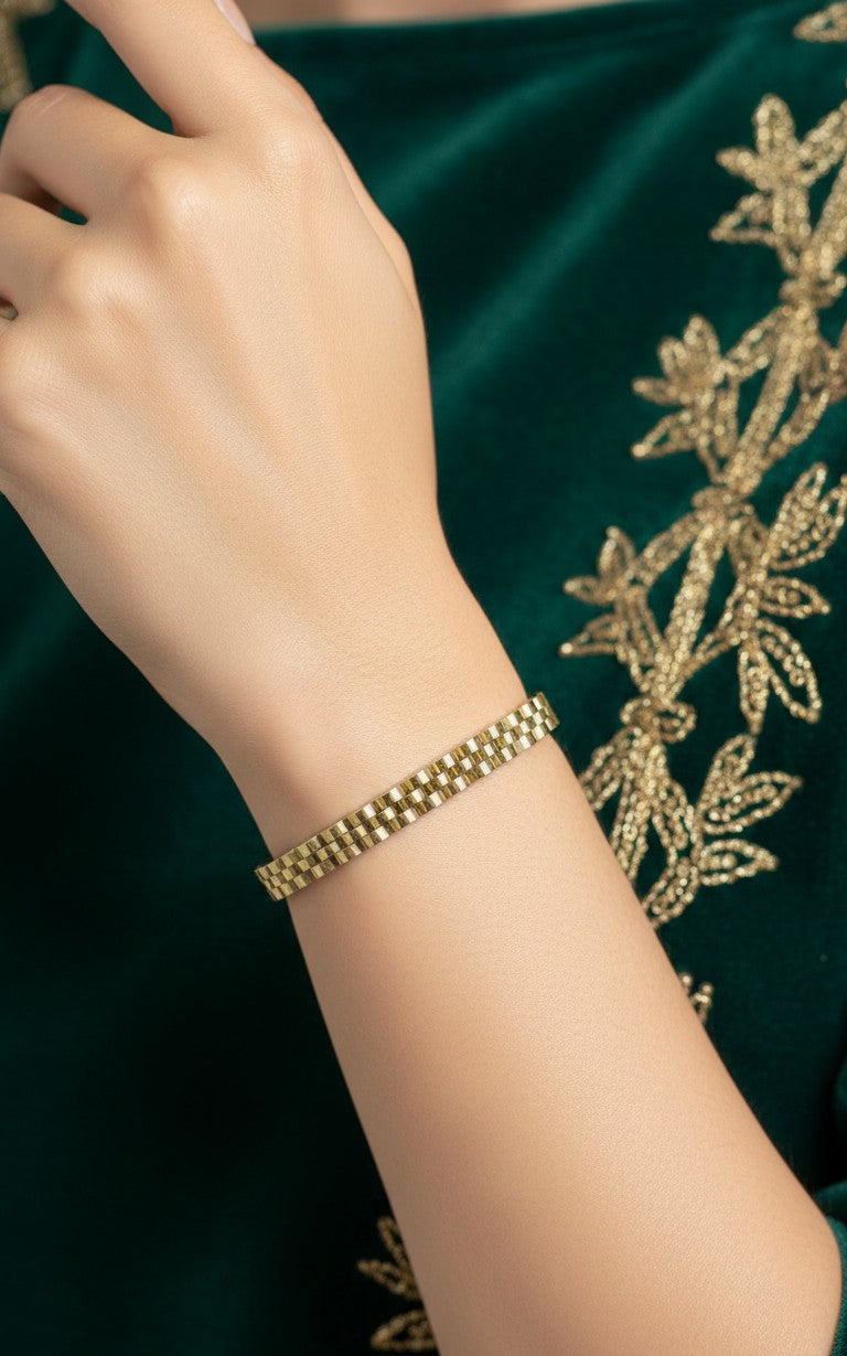 Anti Tarnish Bracelet Watch Belt Design 18K Gold Plated