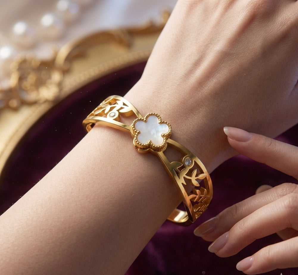 Anti Tarnish Bracelet White Clover 18K Gold Plated