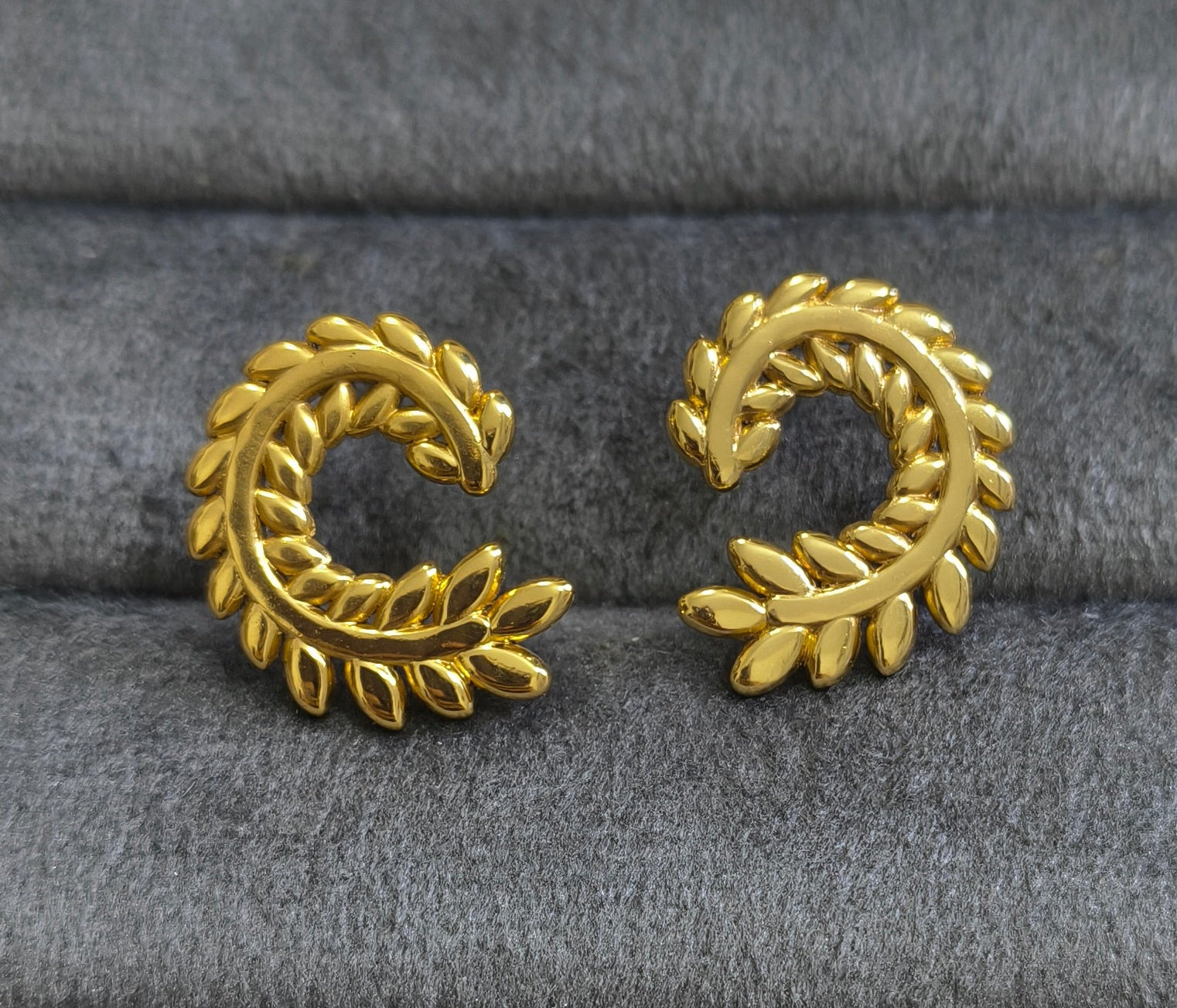 Anti Tarnish Braided Leaf Design Stud Earrings 18K Gold Plated