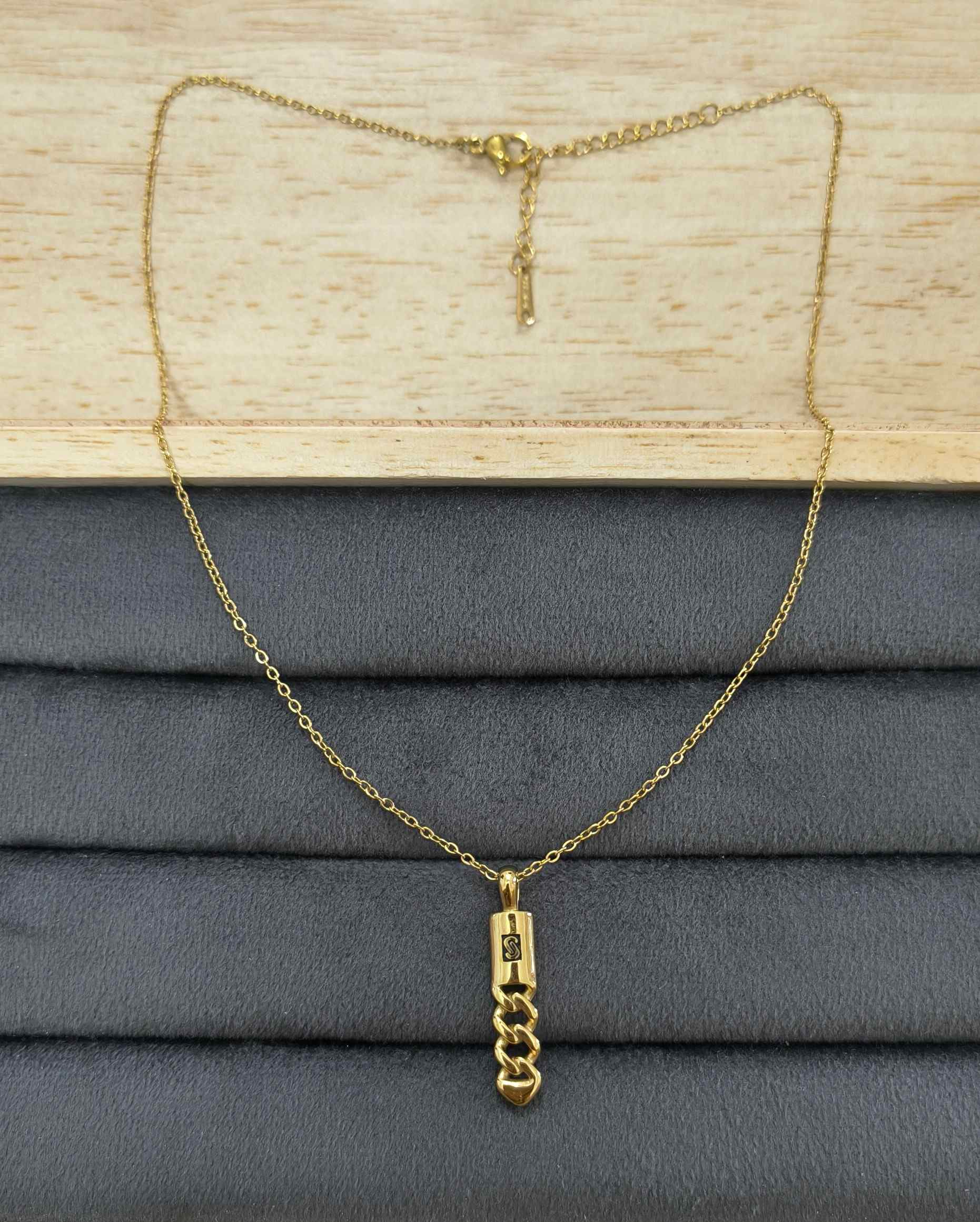 Anti Tarnish Chain Style Pendant Necklace 18K Gold Plated