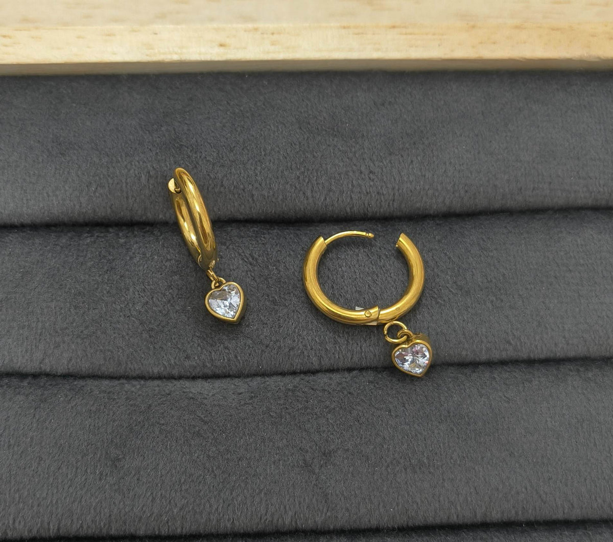 Anti Tarnish Classic Heart Dangler Earrings 18K Gold Plated
