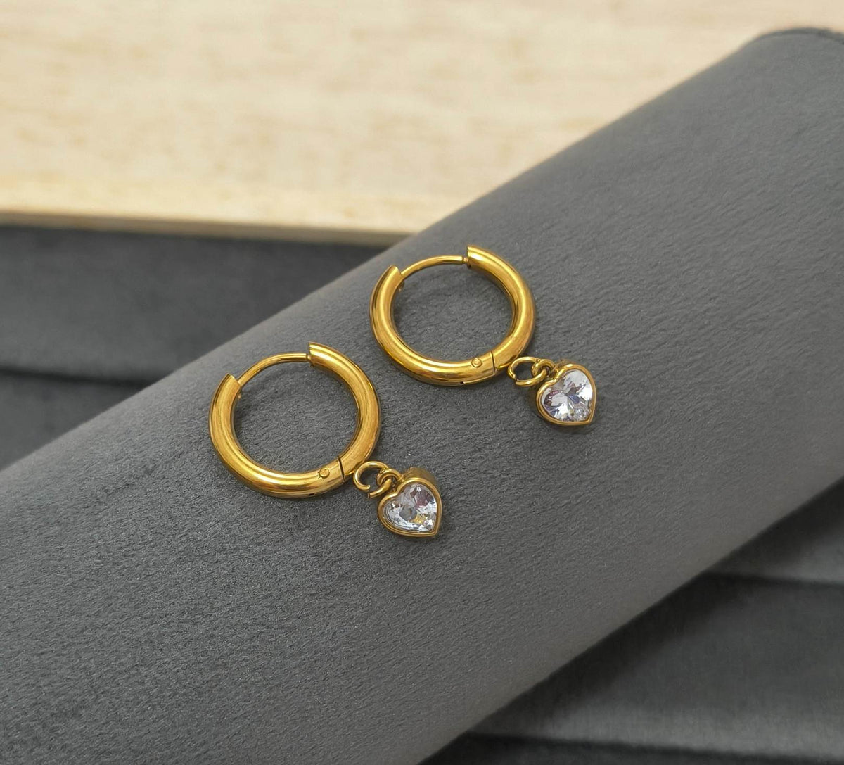 Anti Tarnish Classic Heart Dangler Earrings 18K Gold Plated