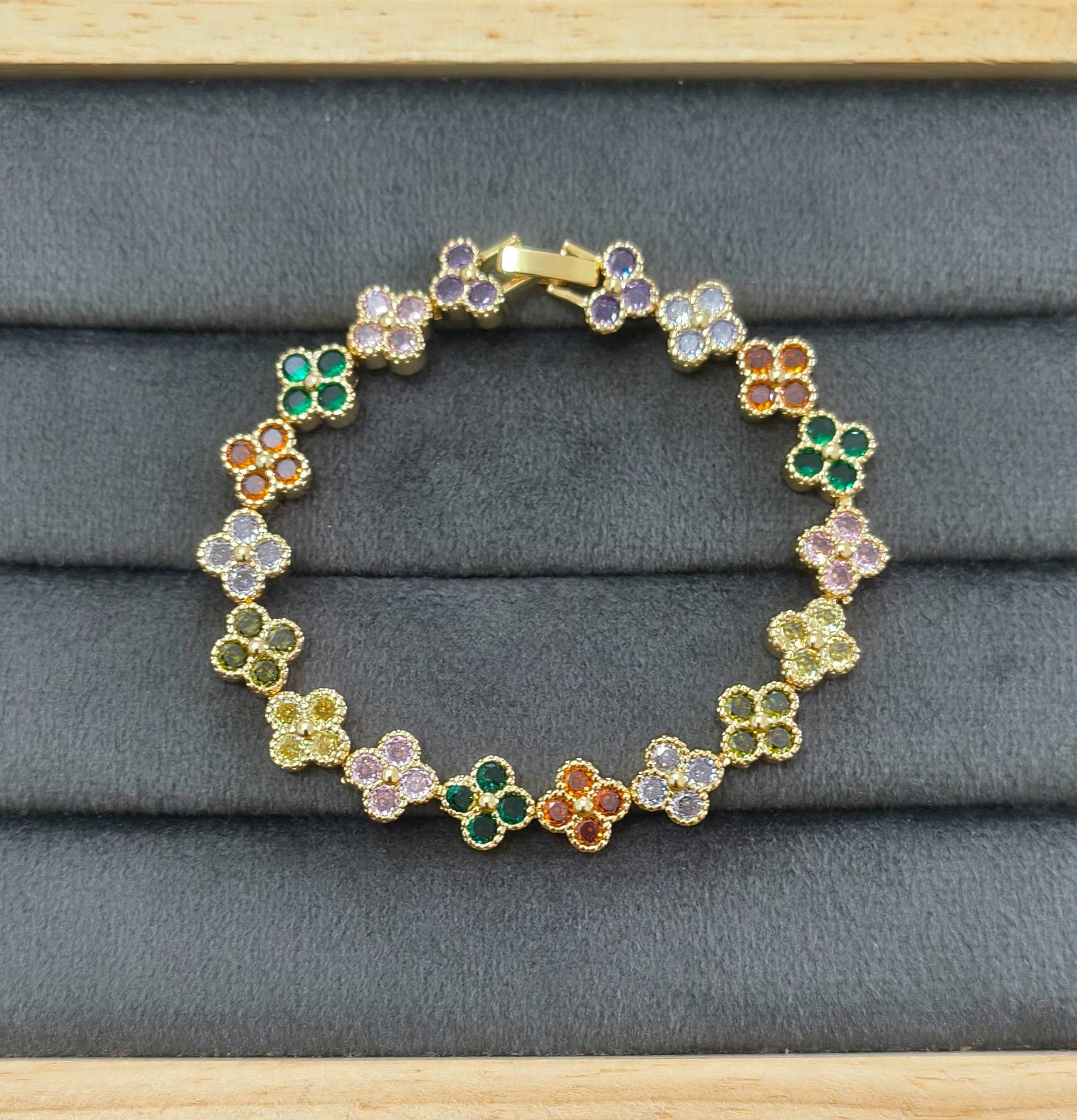 Anti Tarnish Color Blast Clover Bracelet 18K Gold Plated