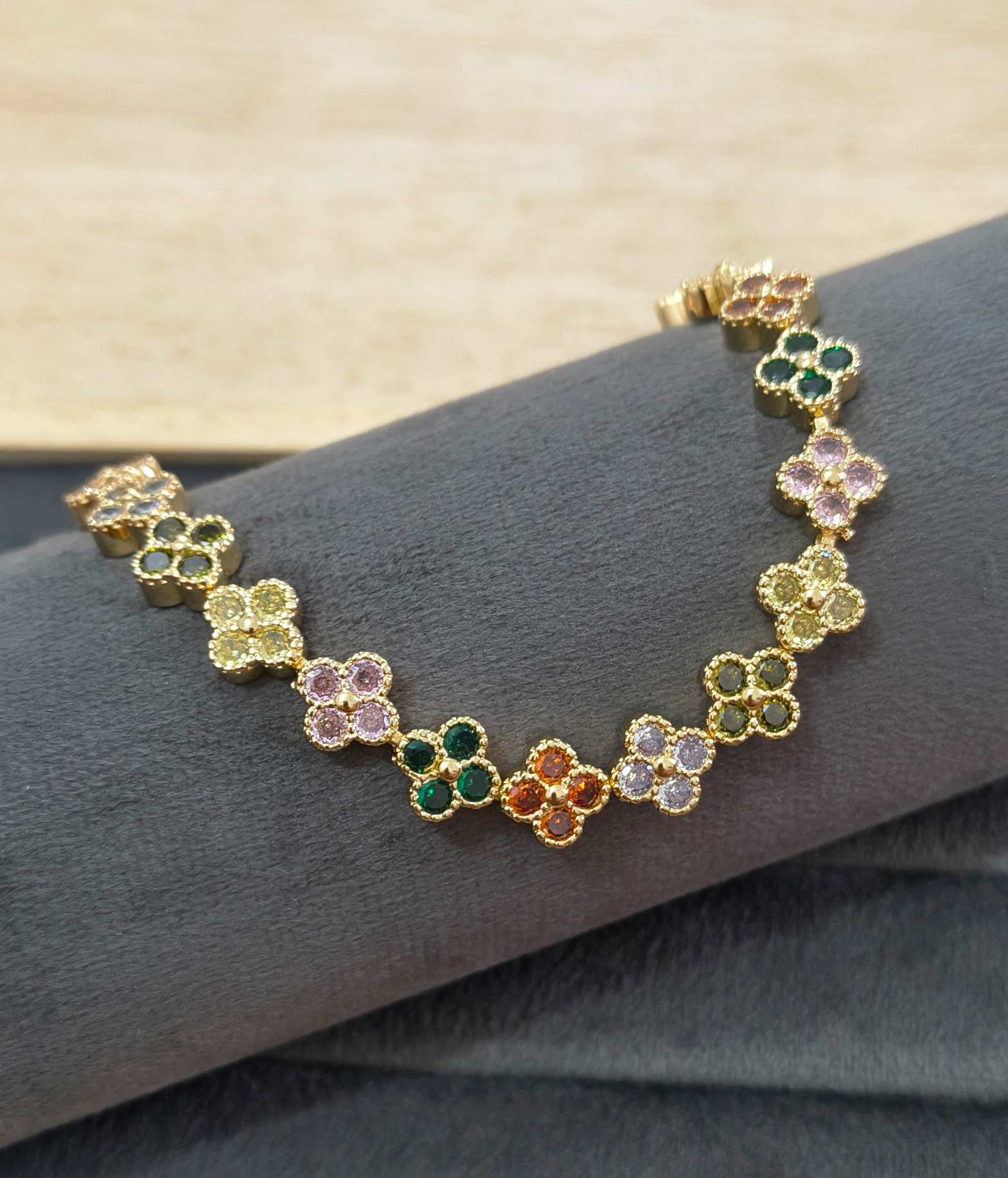 Anti Tarnish Color Blast Clover Bracelet 18K Gold Plated