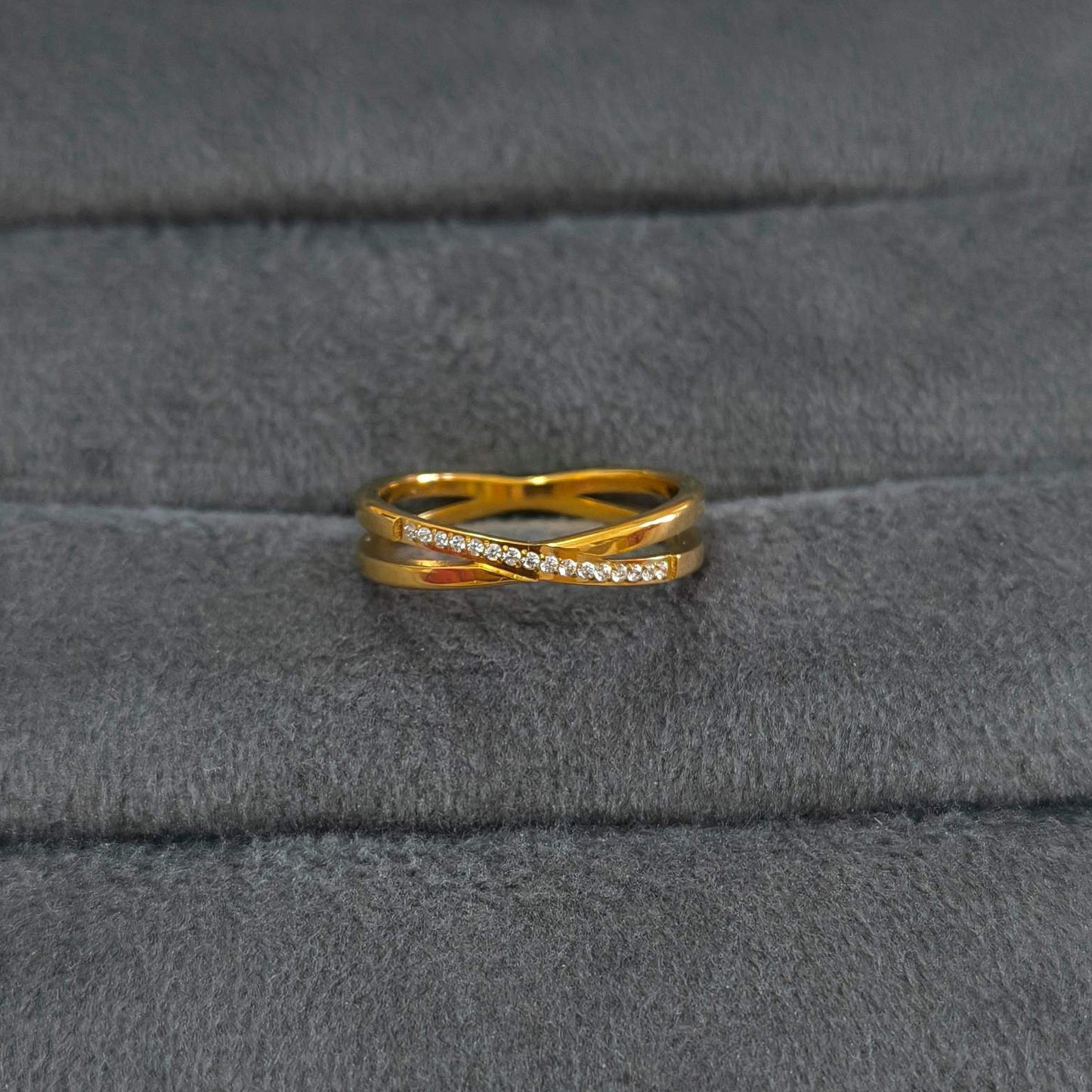 Anti Tarnish Crisscross Diamond Accent Ring 18K Gold Plated