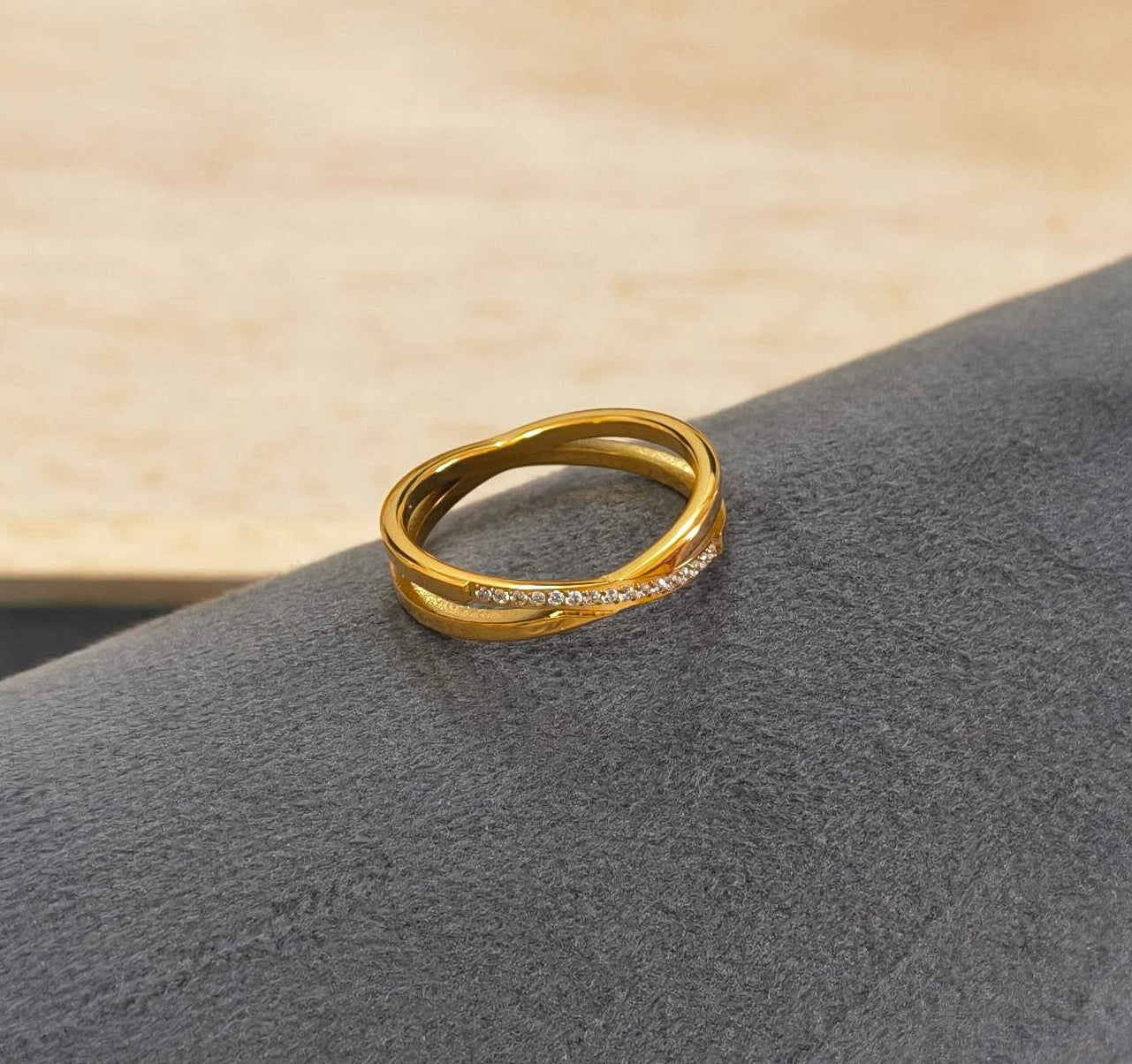 Anti Tarnish Crisscross Diamond Accent Ring 18K Gold Plated