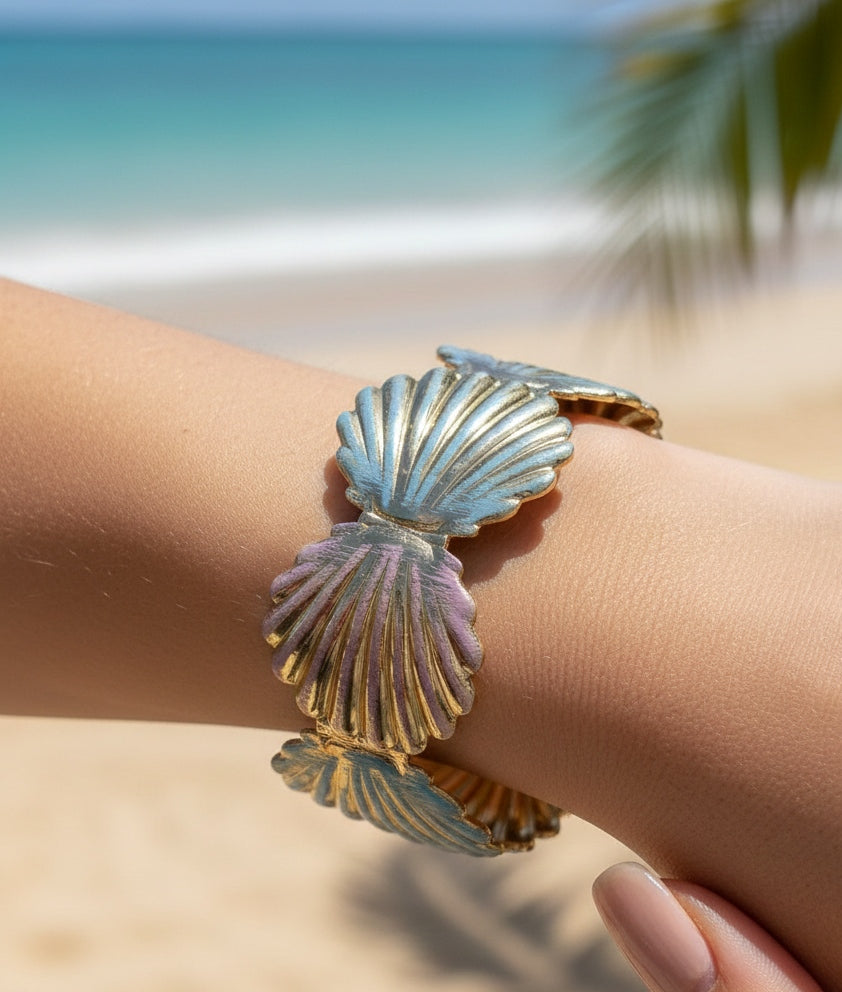 Anti Tarnish Cuff Bracelet Enamel Shell Shape 18K Gold Plated