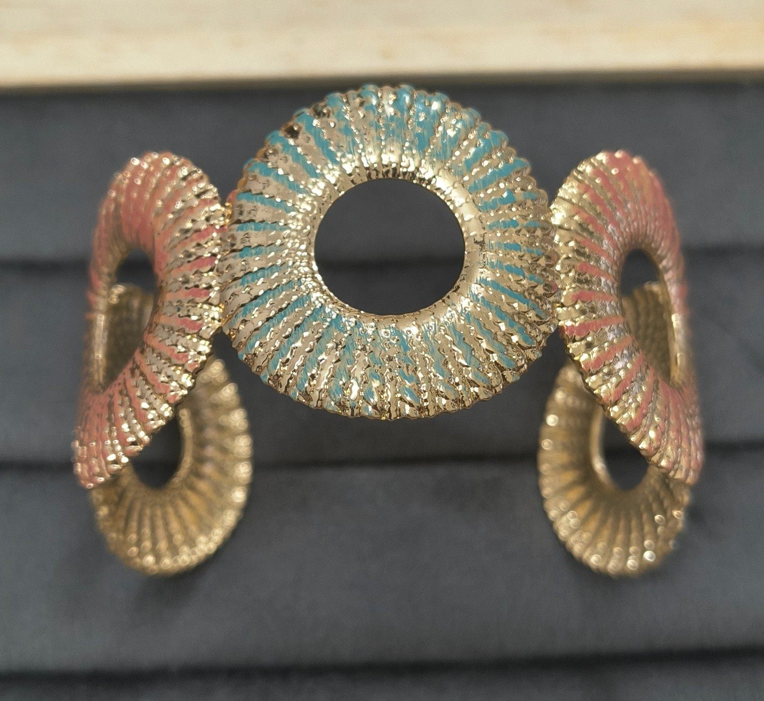 Anti Tarnish Cuff Bracelet Stylish Enamel 18K Gold Plated