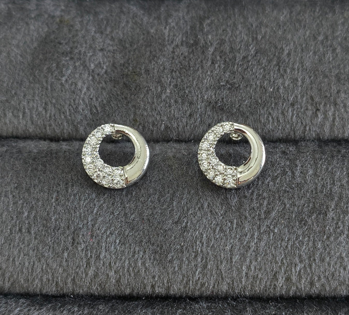 Anti Tarnish Cute Circular Stud Earrings Silver Plated