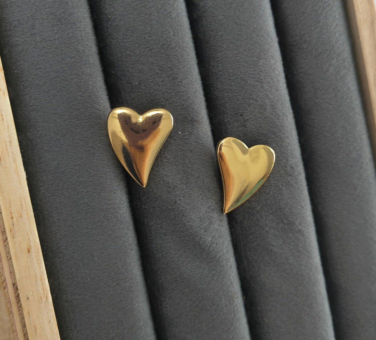 Anti Tarnish Cute Heart Shape Stud Earring 18K Gold Plated