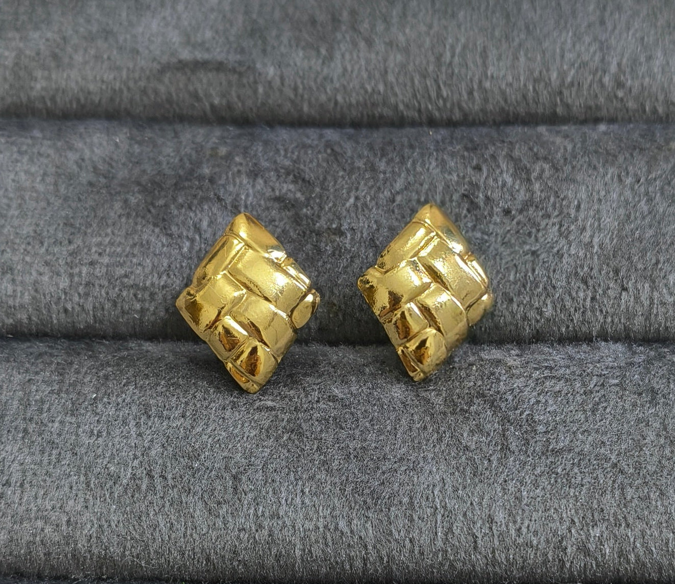 Anti Tarnish Dainty Chic Stud Earrings 18K Gold Plated