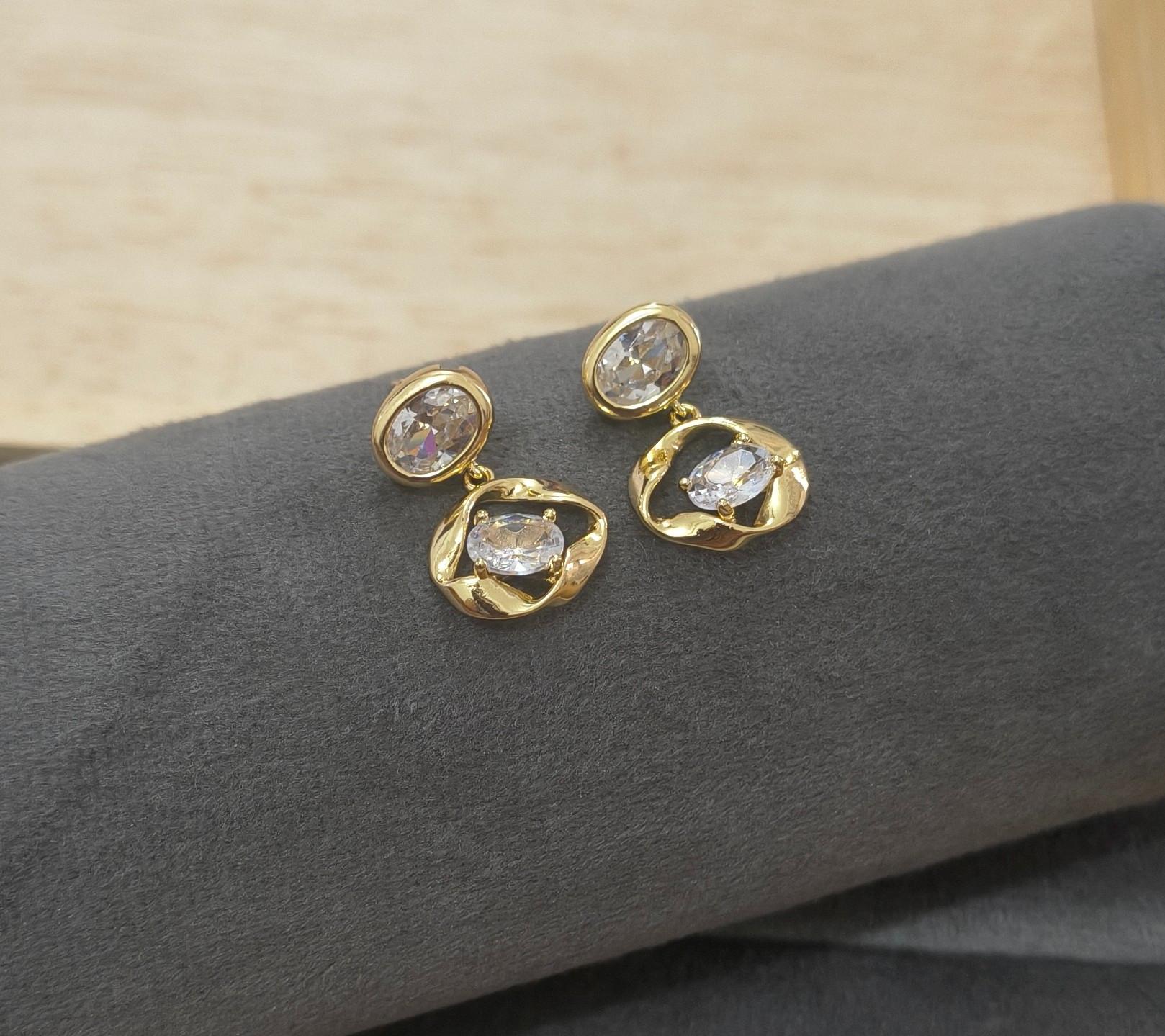 Anti Tarnish Dainty Diamond Dangler Earrings 18K Gold Plated