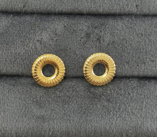 Anti Tarnish Dainty Disc Stud Earrings 18K Gold Plated