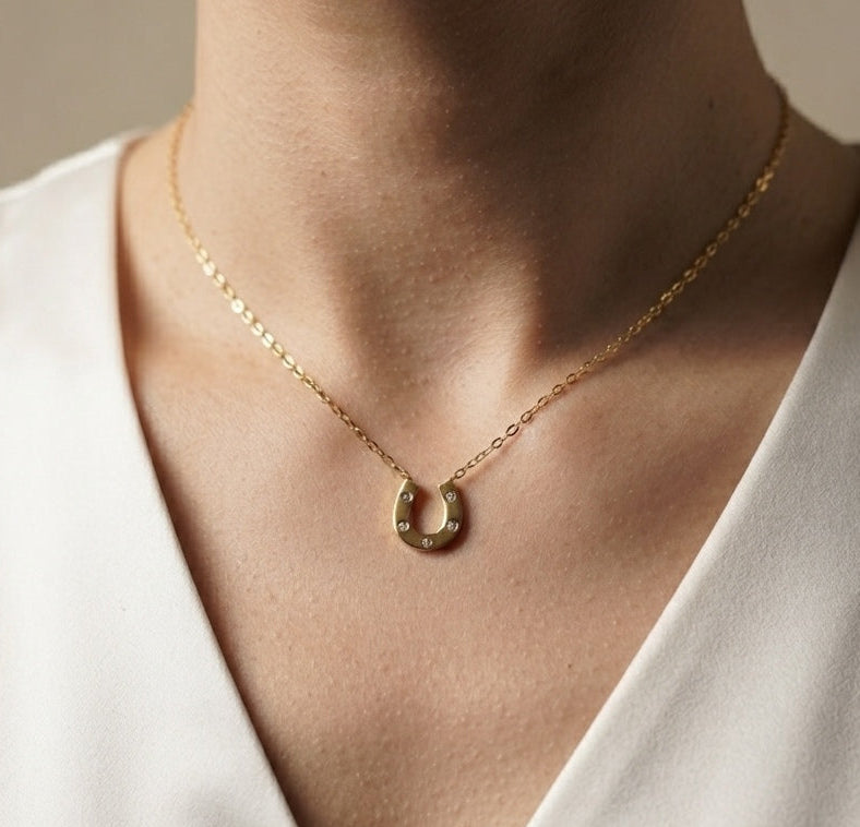 Anti Tarnish Dainty Horseshoe Necklace 18K Gold Plated