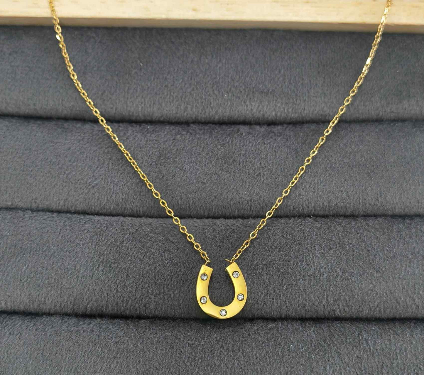 Anti Tarnish Dainty Horseshoe Necklace 18K Gold Plated