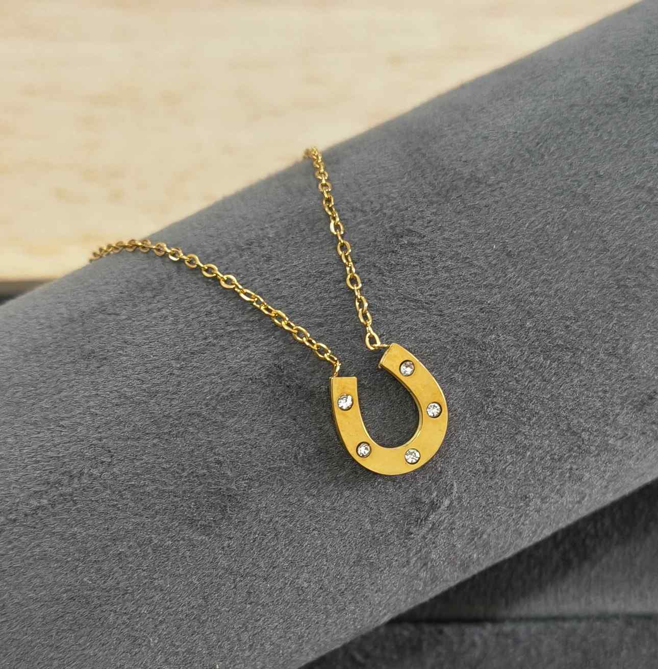 Anti Tarnish Dainty Horseshoe Necklace 18K Gold Plated