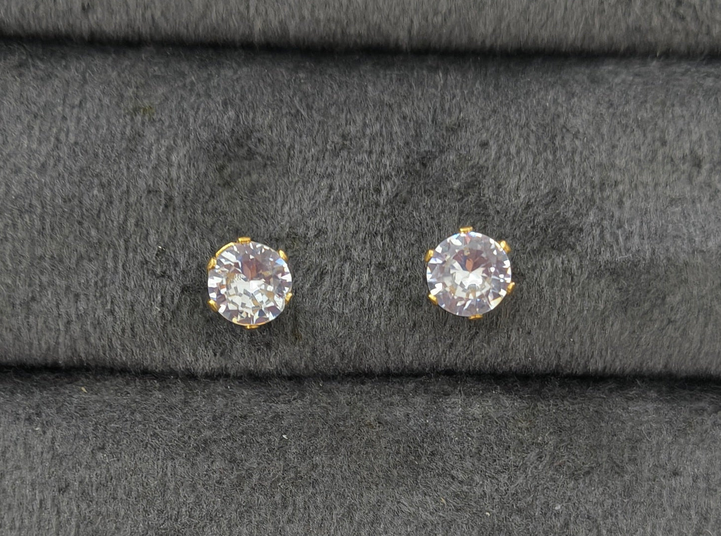 Anti Tarnish Dainty Solitaire Stud Earrings 18K Gold Plated