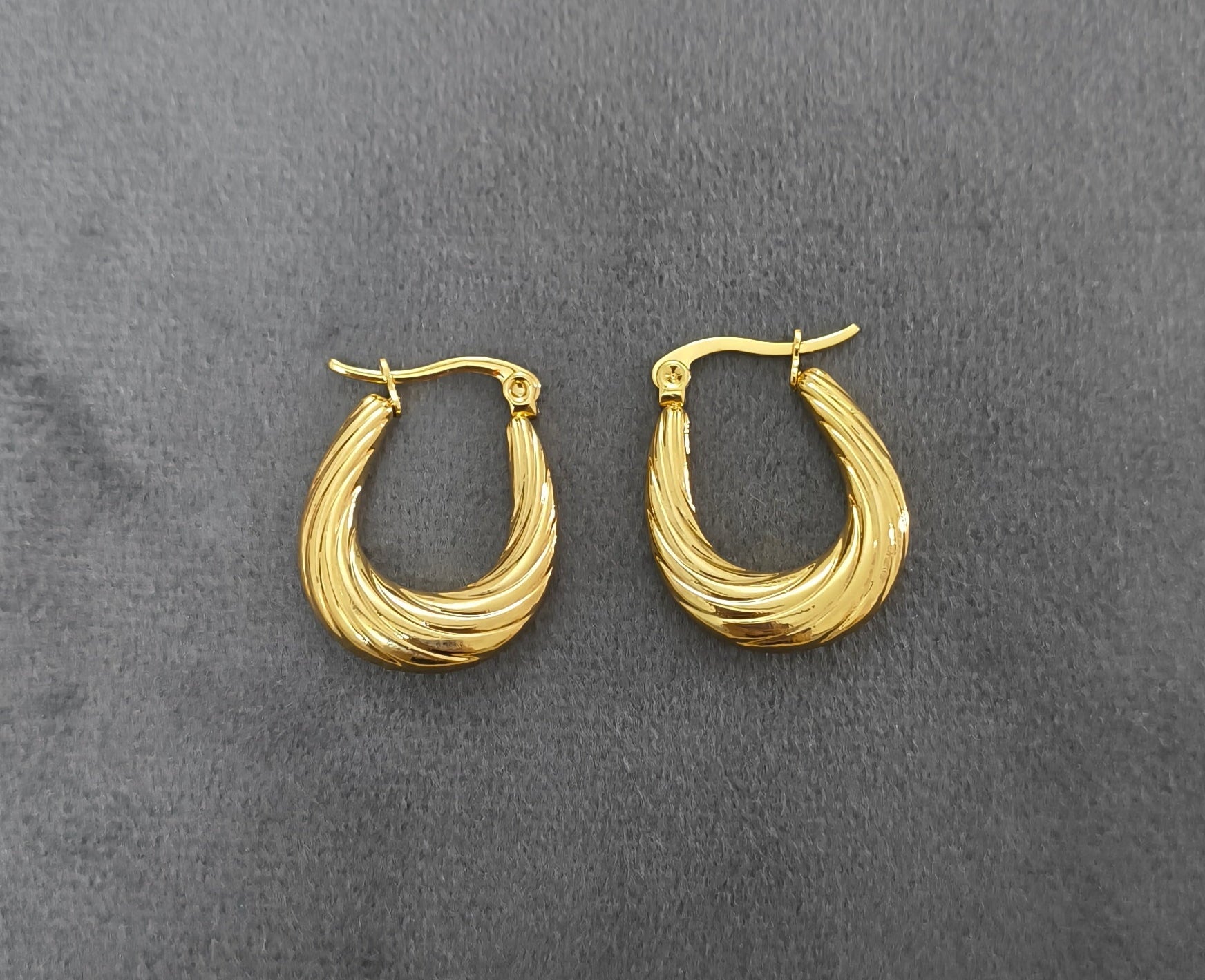 Anti Tarnish Dainty Swirl Hoop Earrings 18K Gold Plated