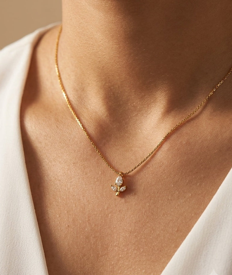 Anti Tarnish Dainty Tulip Pendant Necklace 18K Gold Plated