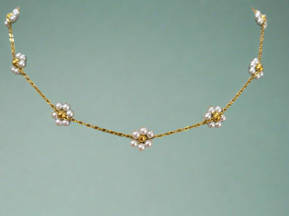 Anti Tarnish Daisy Pearl Necklace 18K Gold Plated