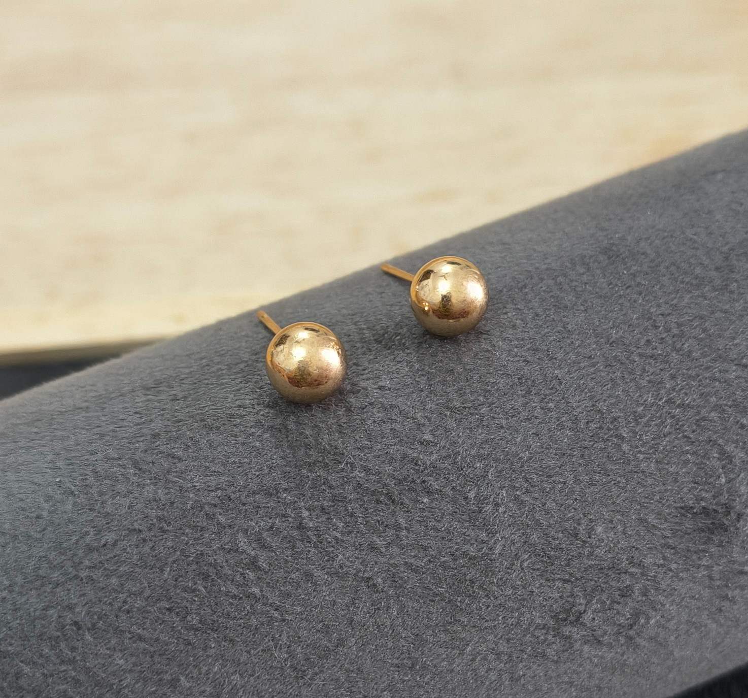 Anti Tarnish Dazzling Ball Studs 18K Gold Plated