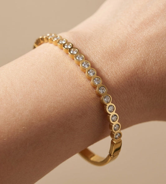 Anti Tarnish Dazzling Bezel Tennis Bracelet 18K Gold Plated