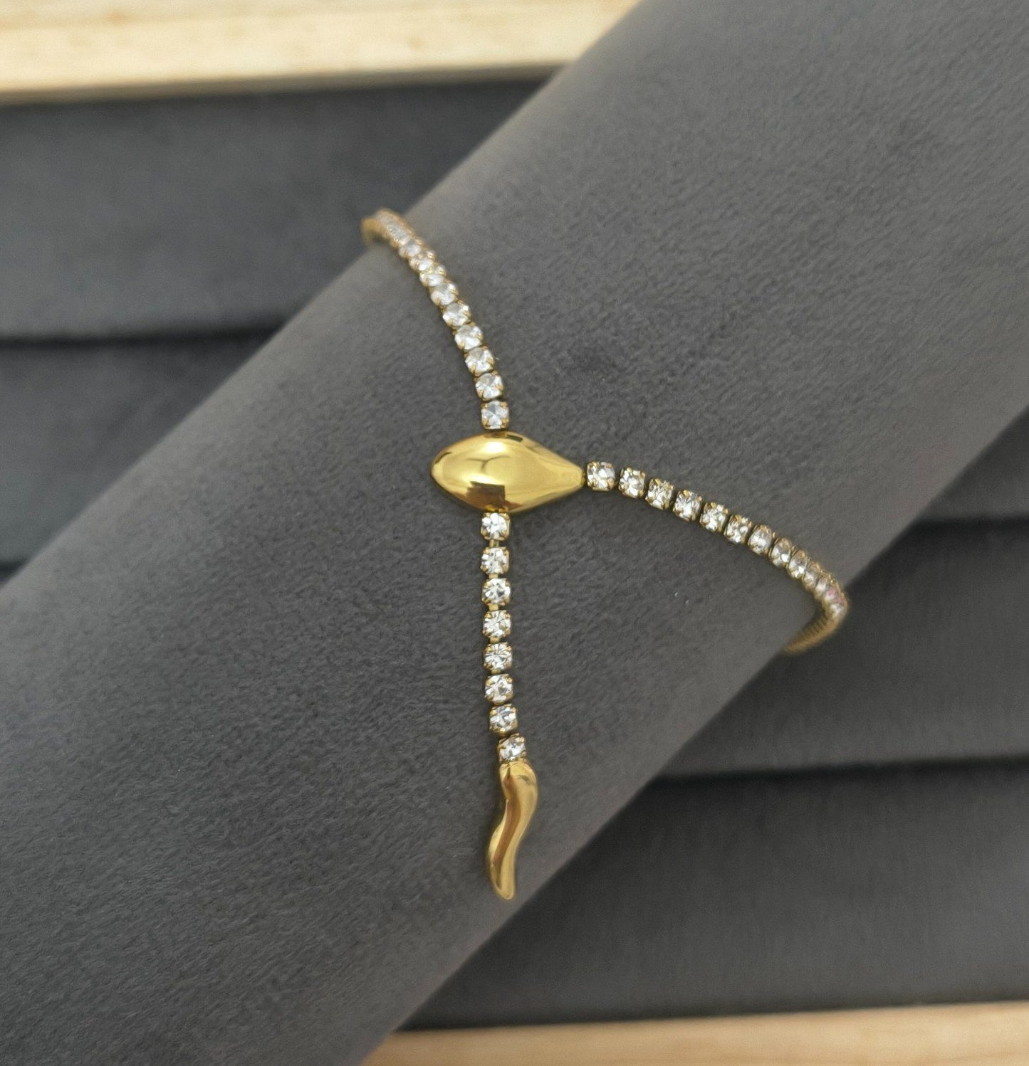 Anti Tarnish Dazzling Serpent Bracelet 18K Gold Plated