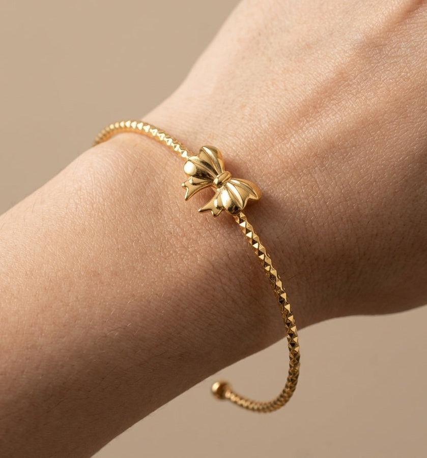 Anti Tarnish Delicate Bow Cuff Bangle 18K Gold Plated