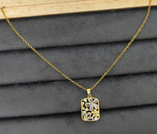 Anti Tarnish Delicate Floral Necklace 18K Gold Plated