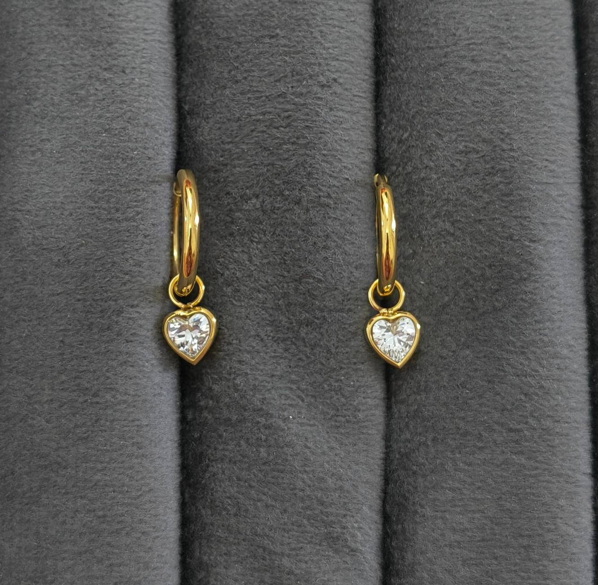 Anti Tarnish Diamond Heart Dangler Earrings 18K Gold Plated
