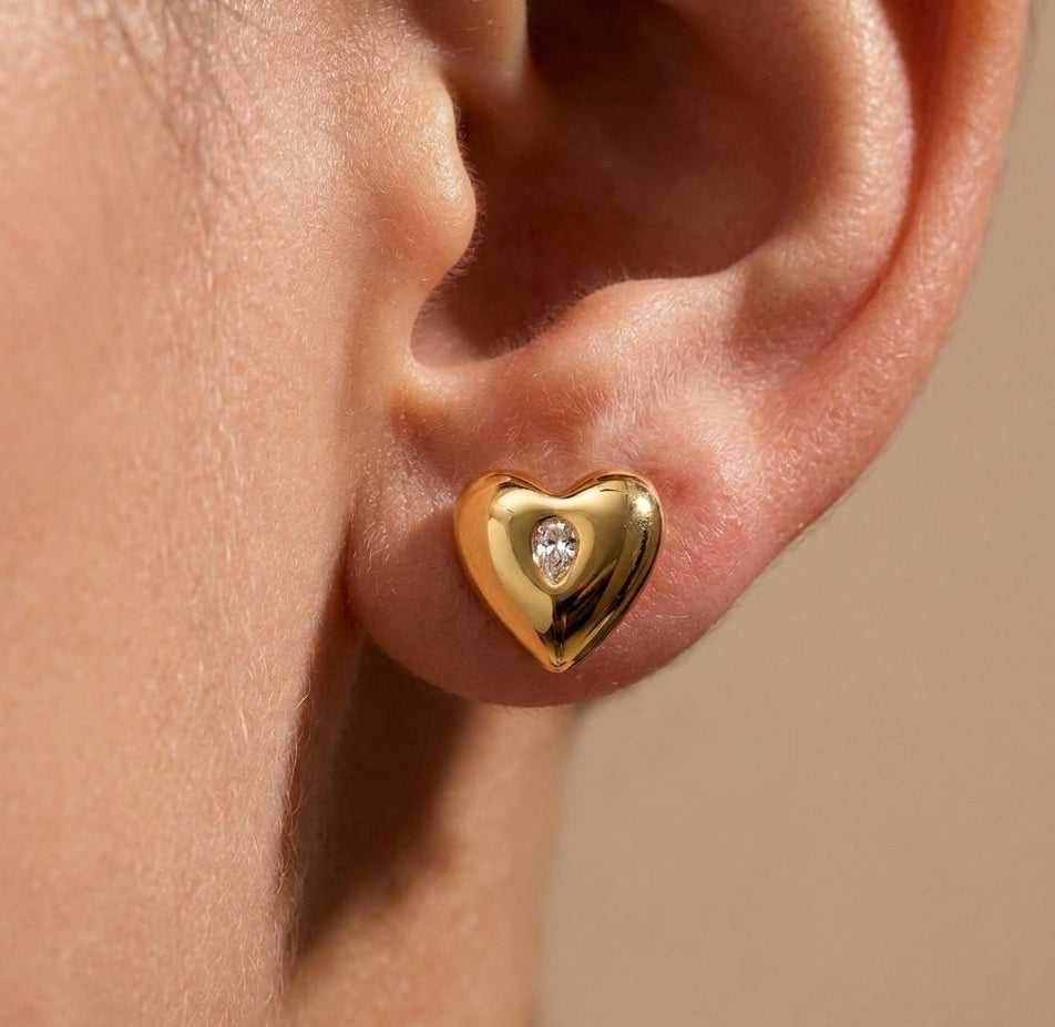 Anti Tarnish Diamond Heart Stud Earrings 18K Gold Plated