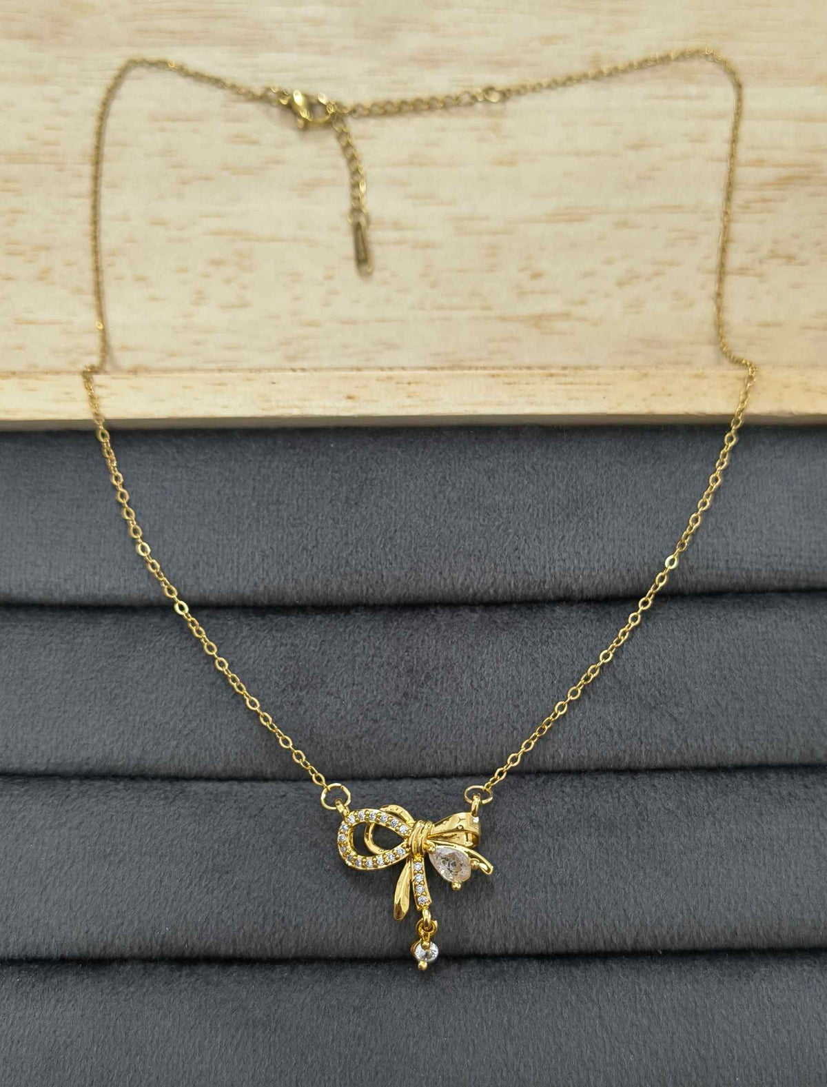 Anti Tarnish Diamonds Drops Necklace 18K Gold Plated