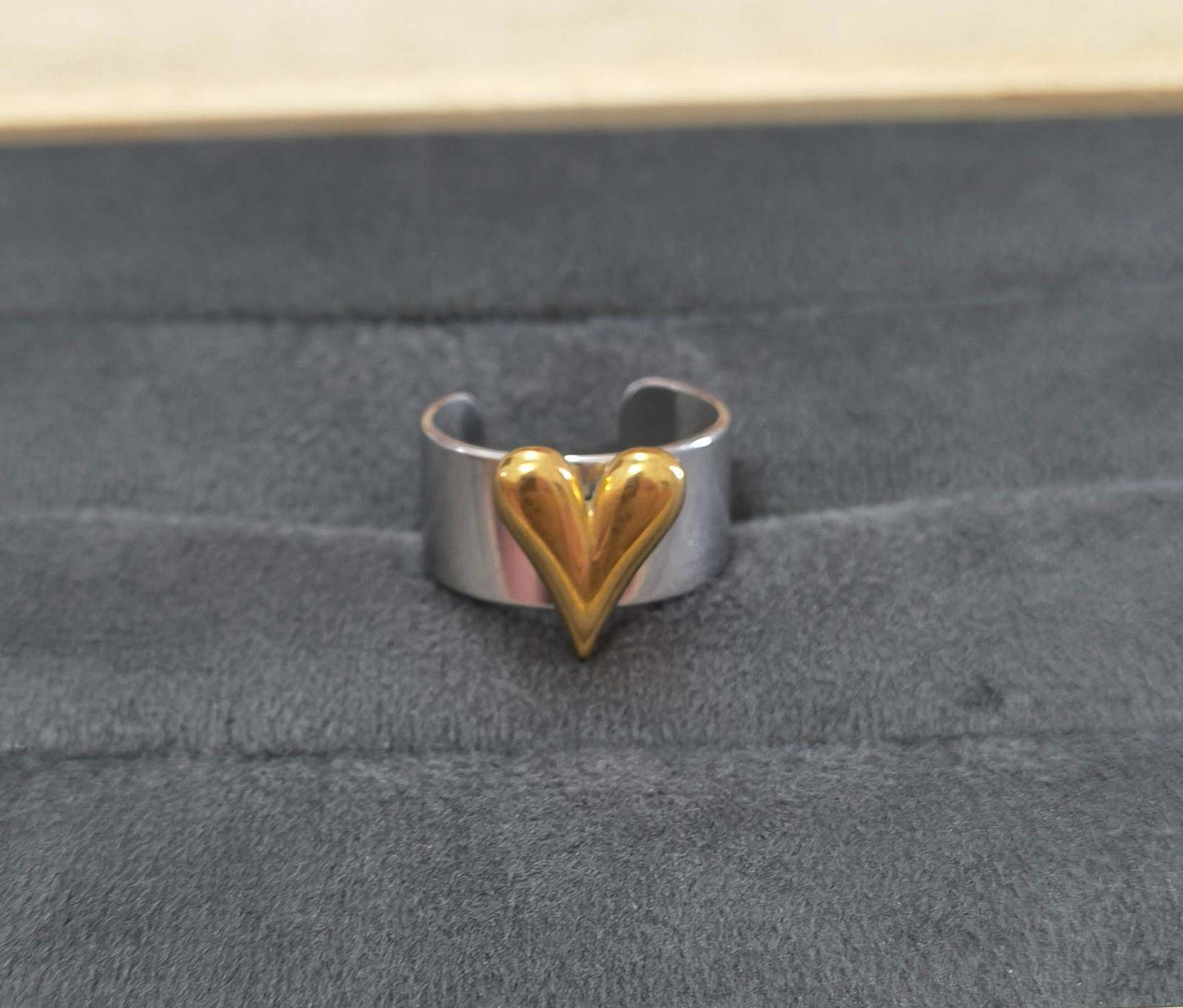 Anti Tarnish Dual Tone Bold Heart Ring 18K Gold Plated