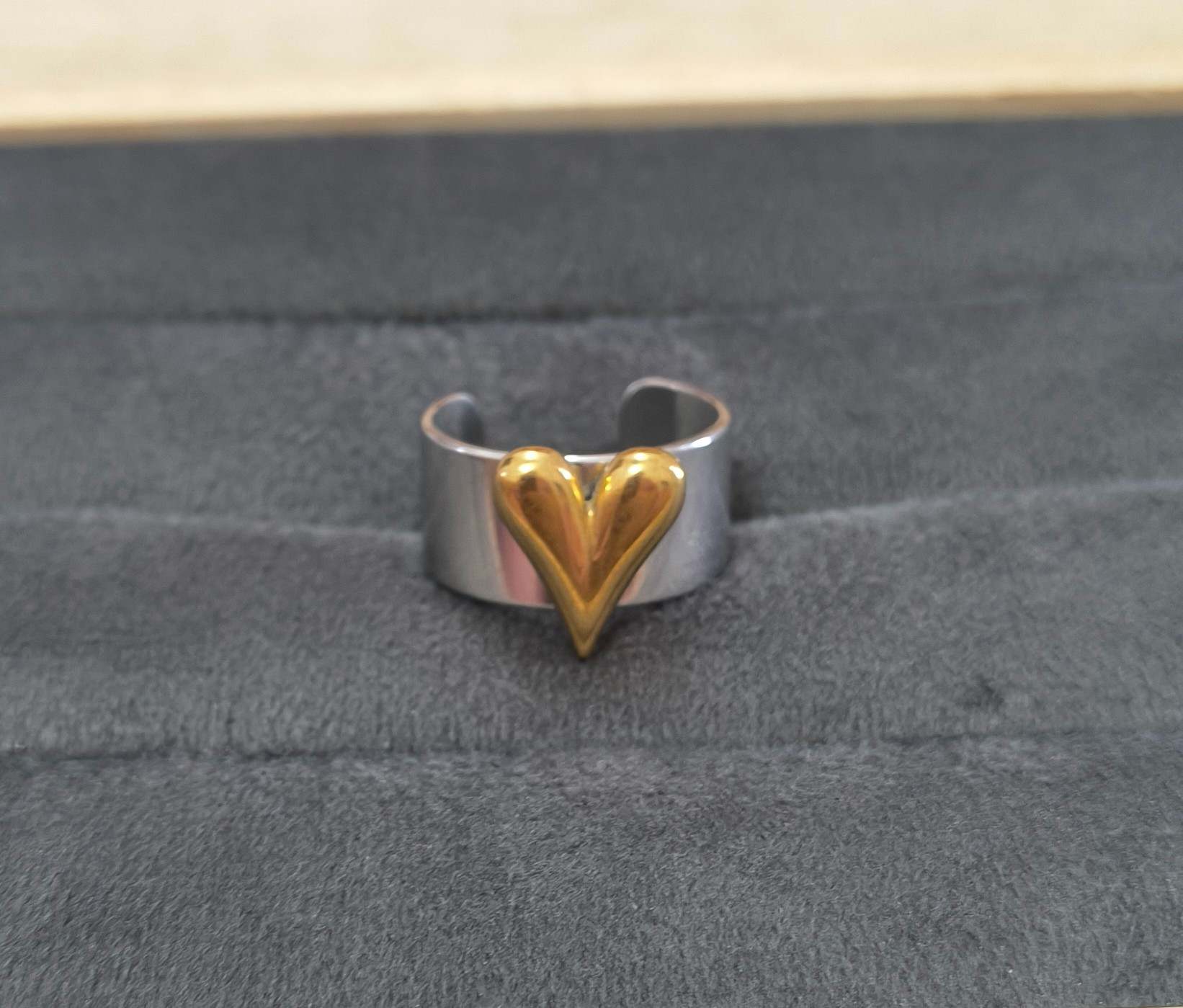 Anti Tarnish Dual Tone Bold Heart Ring 18K Gold Plated
