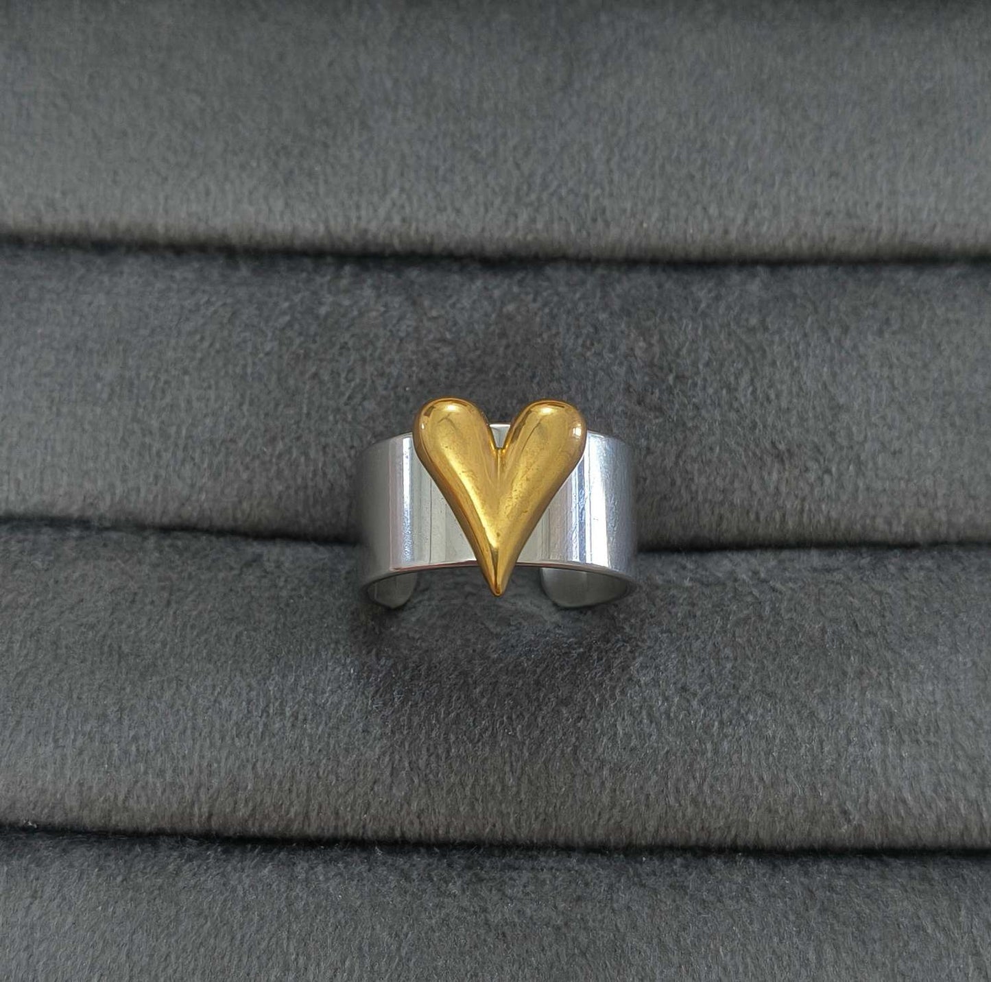 Anti Tarnish Dual Tone Bold Heart Ring 18K Gold Plated