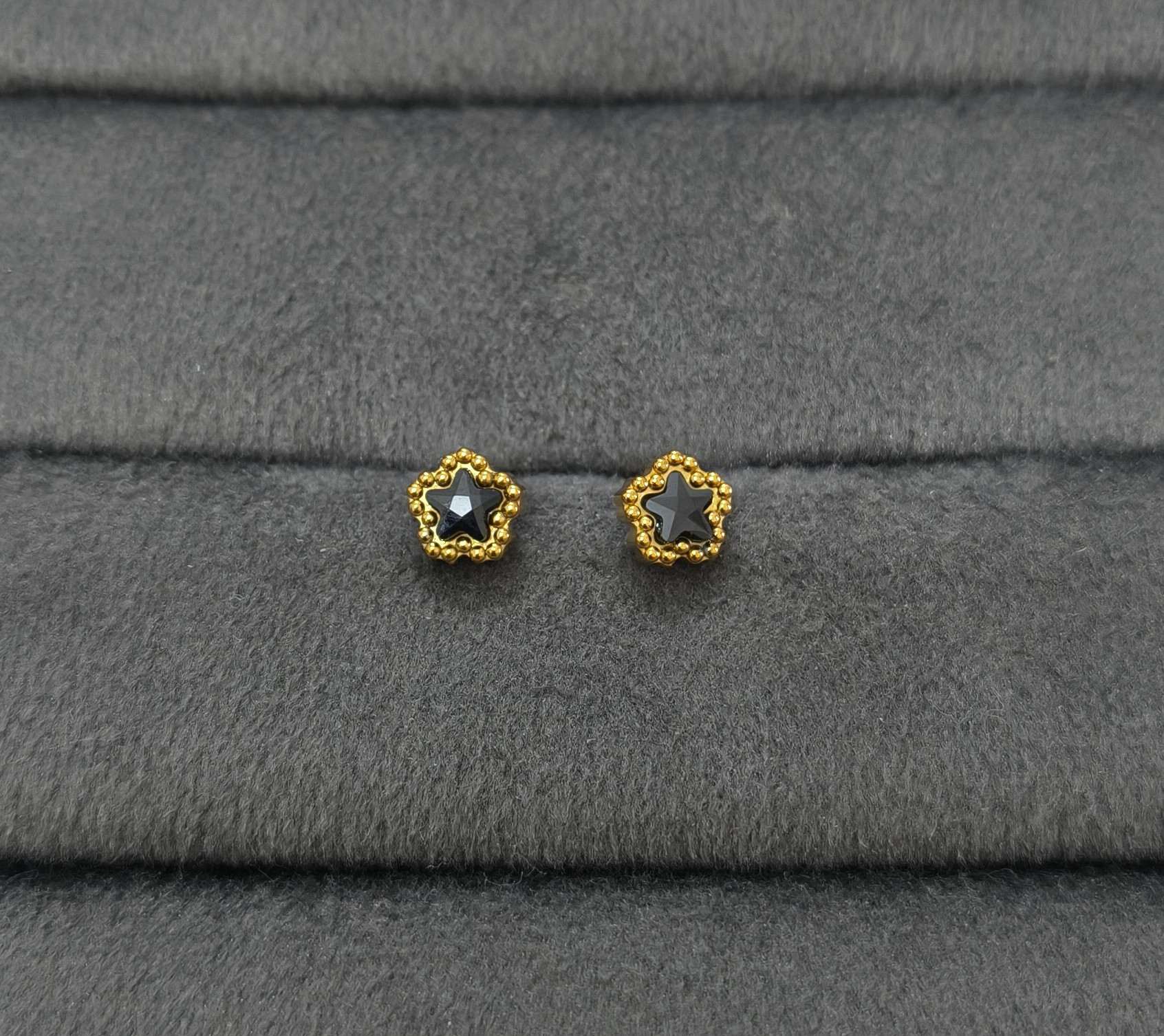 Anti Tarnish Earring Black Star Diamond Stud 18K Gold Plated