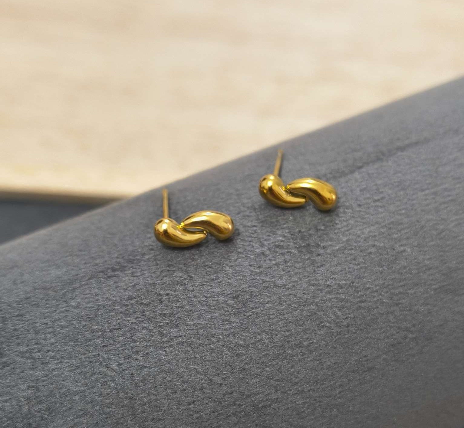 Anti Tarnish Earring Double Teardrop Stud 18K Gold Plated