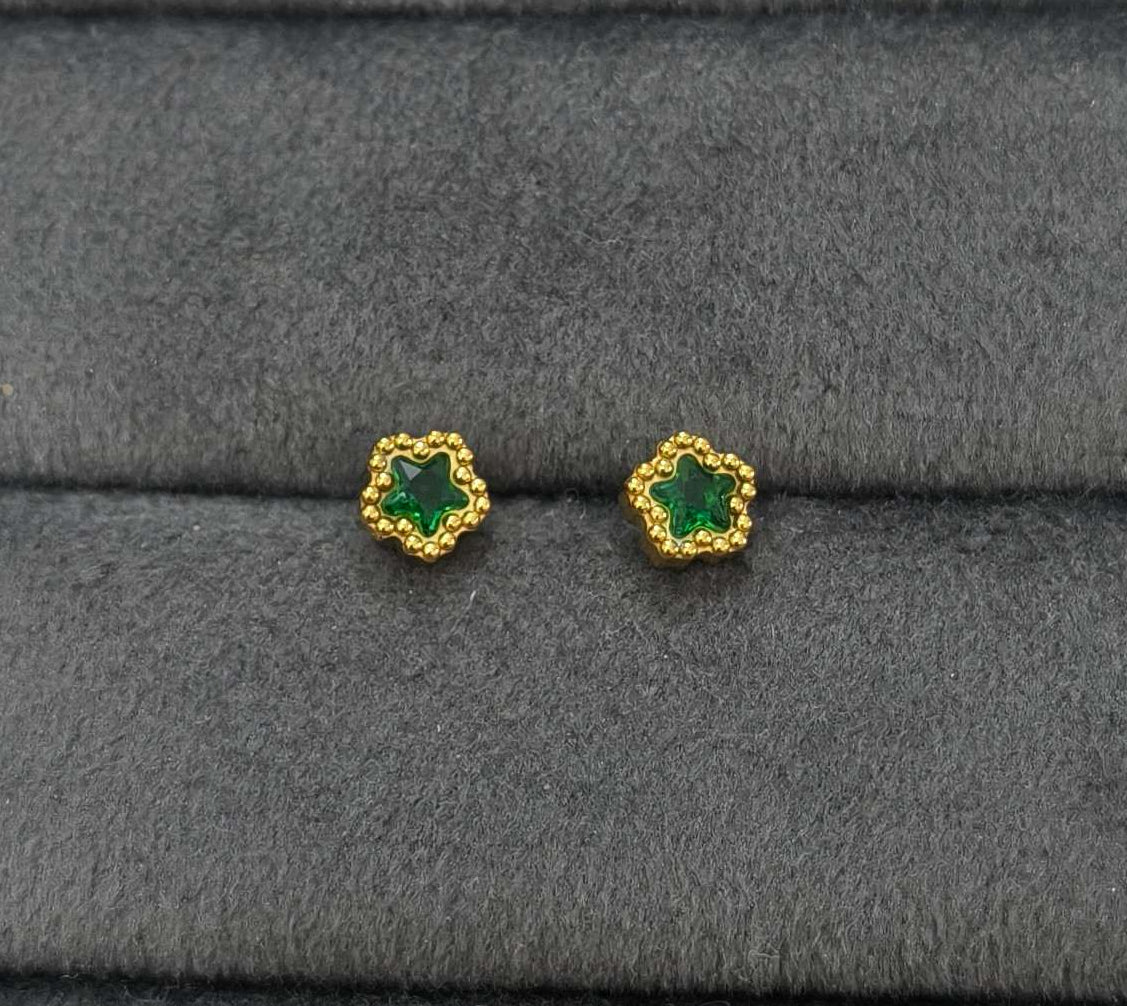 Anti Tarnish Earring Green Star Diamond Stud 18K Gold Plated