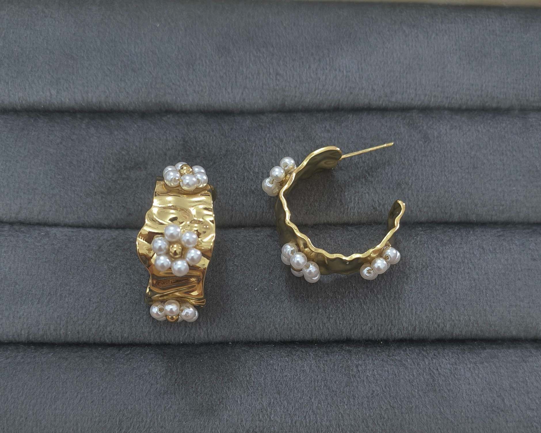 Anti Tarnish Earring Pearl Curved Studs 18K Gold Plated