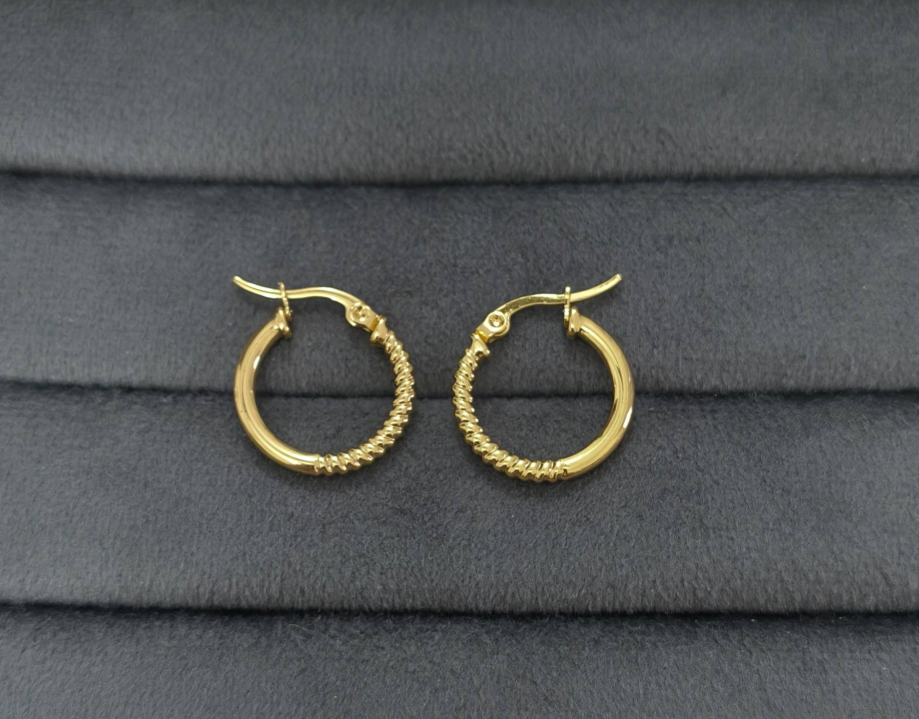 Anti Tarnish Earring Round Half Twisted Hoop 18K Gold Plated