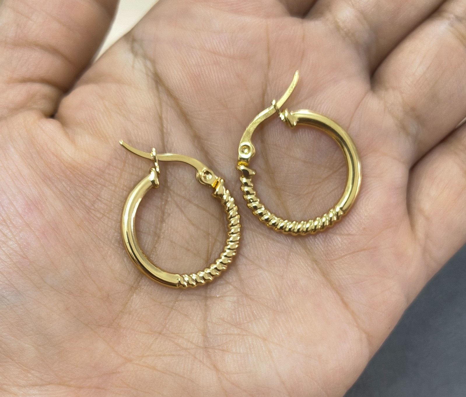 Anti Tarnish Earring Round Half Twisted Hoop 18K Gold Plated