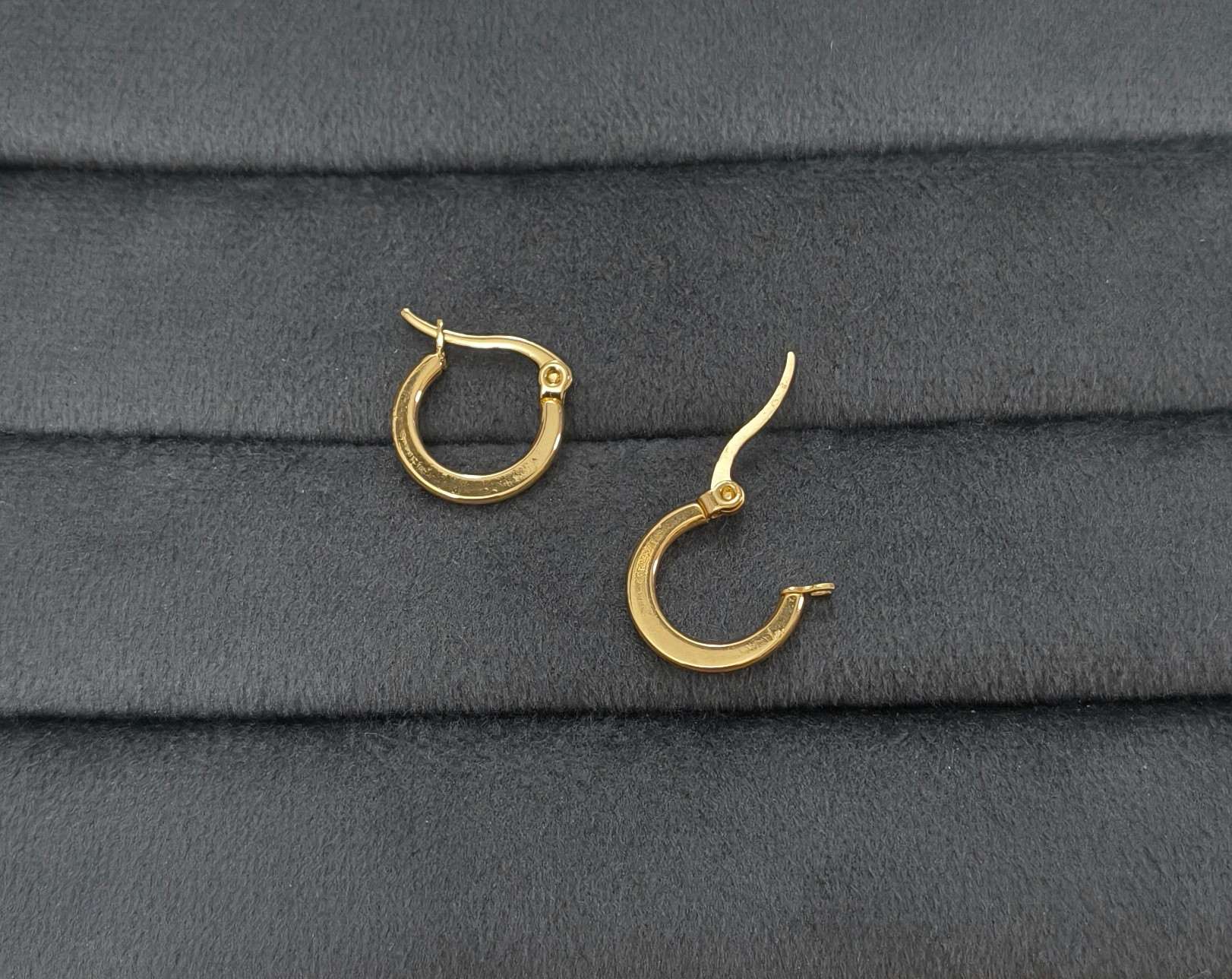 Anti Tarnish Earring Tiny Round Hoop 18K Gold Plated