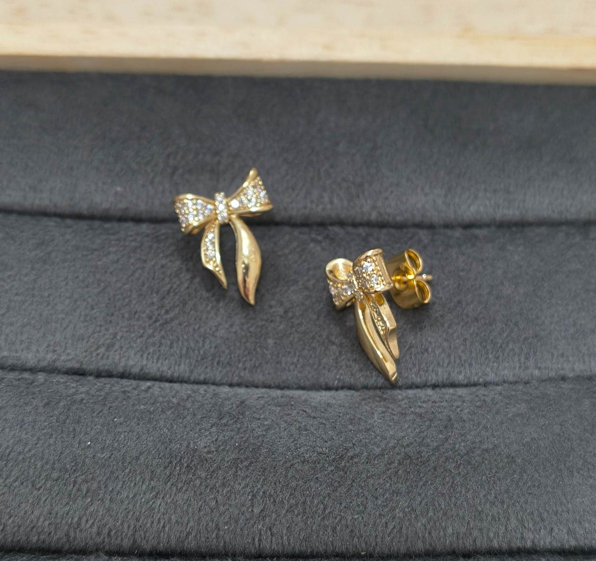 Anti Tarnish Earring Trendy Bow Studs 18K Gold Plated