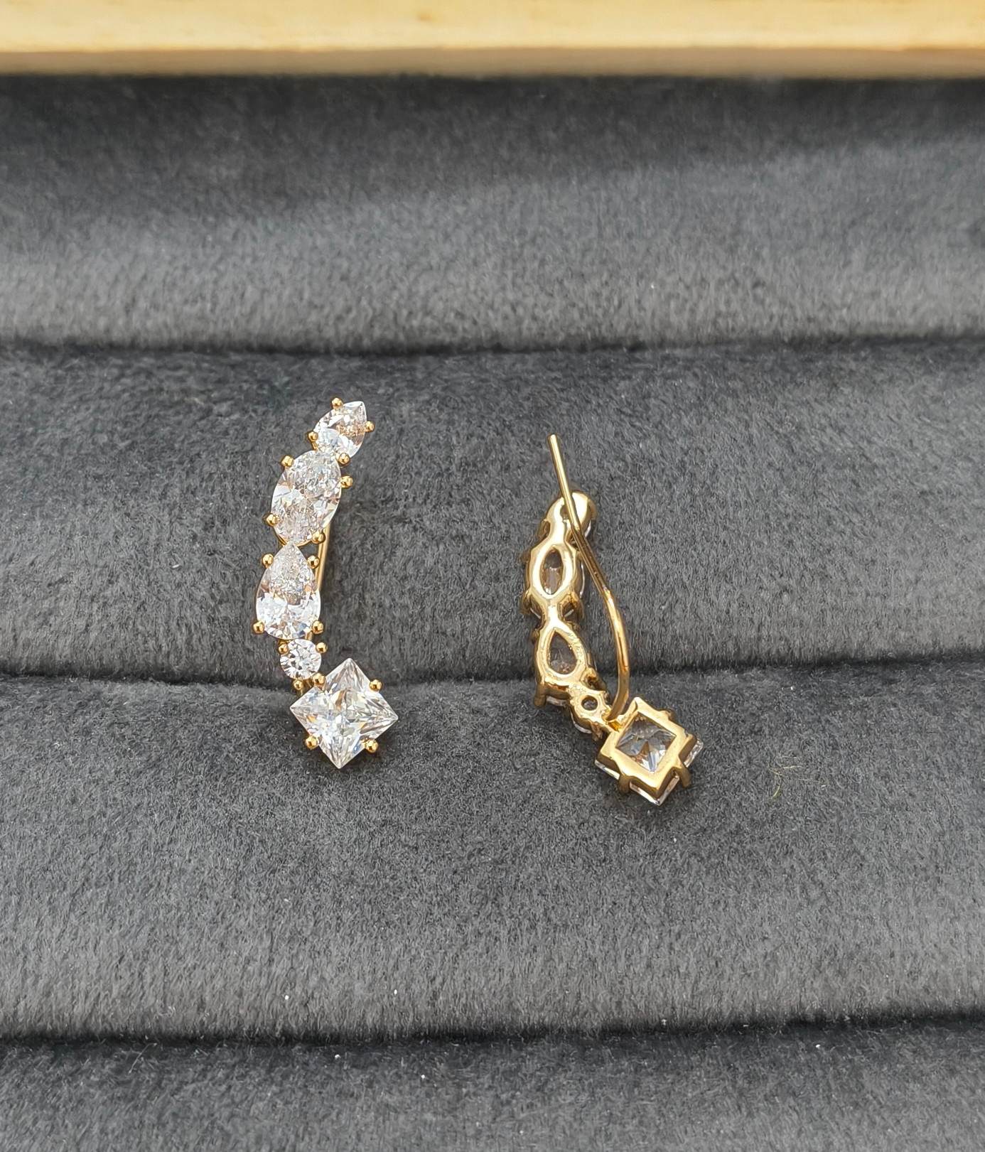 Anti Tarnish Earrings AD Stone Ear Cuff 18K Gold Plated