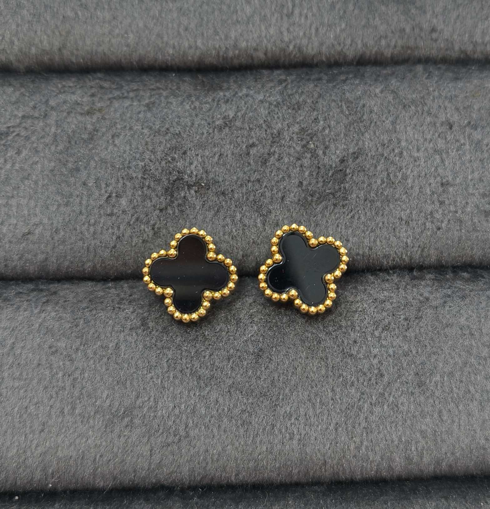 Anti Tarnish Earrings Black Clover Studs 18K Gold Plated