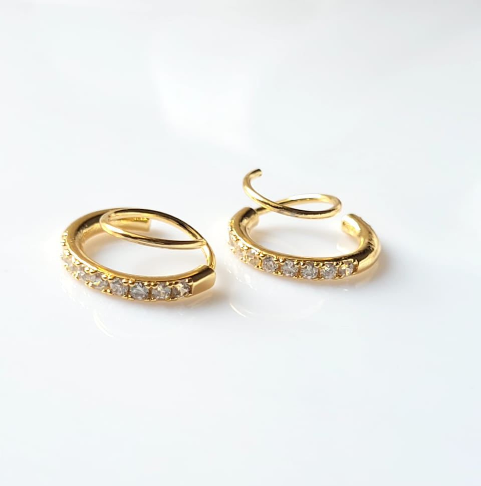 Anti Tarnish Earrings Diamond Twirl Shaped 18K Gold Plated