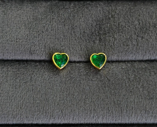 Anti Tarnish Earrings Emerald Heart Stud 18K Gold Plated